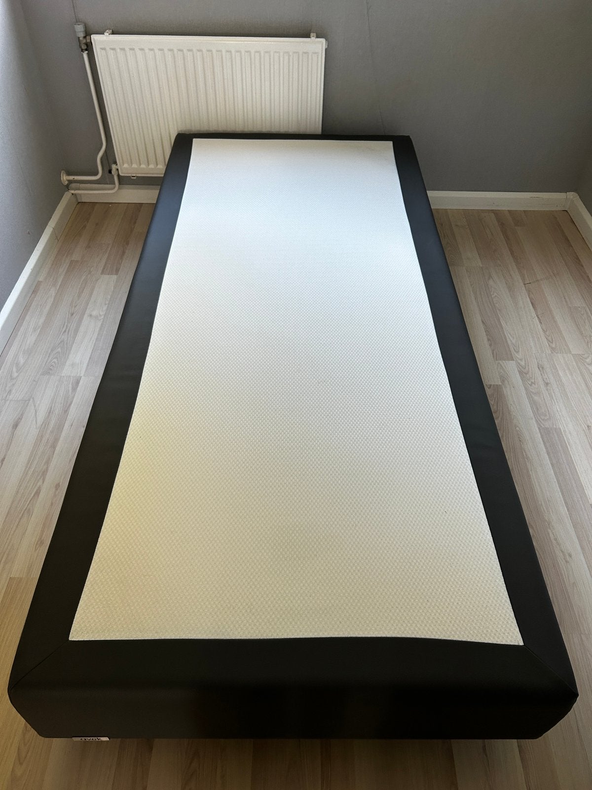Avek eenpersoons boxspring, Ophalen, Gebruikt, 90 cm, Eenpersoons