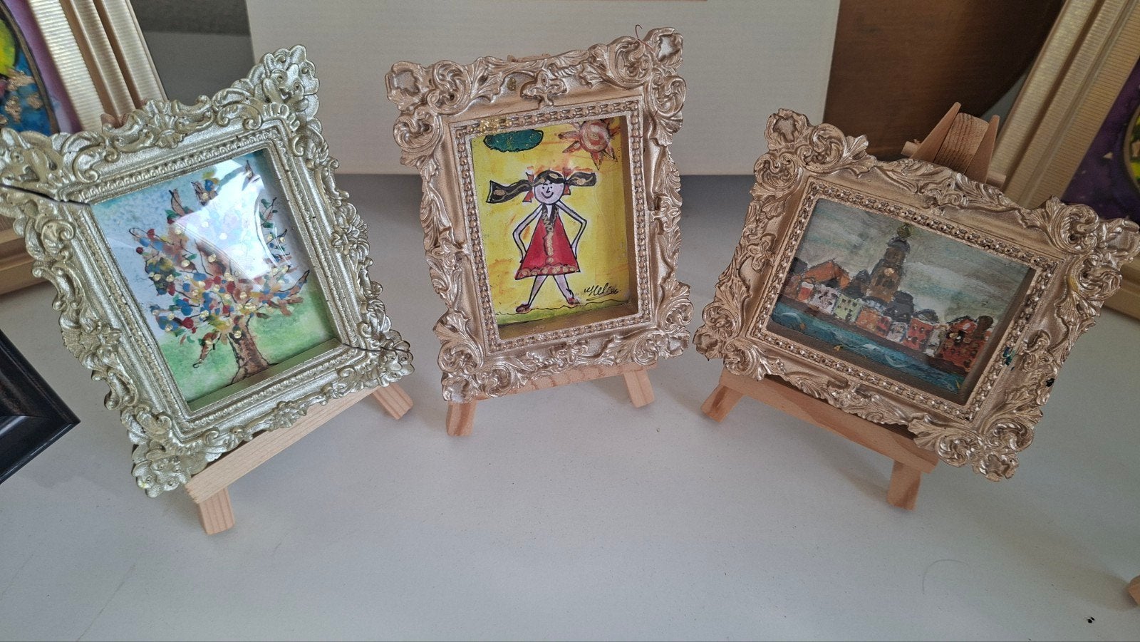 Unieke gesigneerde mini schilderijtjes op ezel, Verzenden