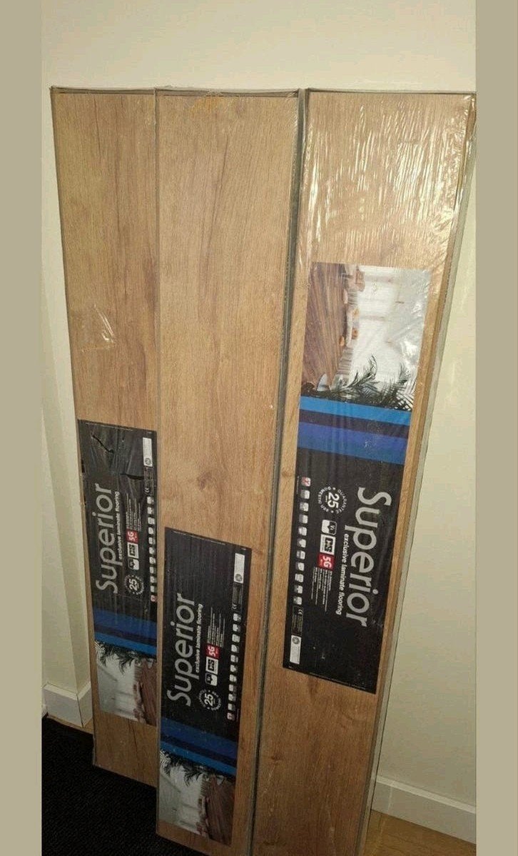 5 pakken nieuw laminaat Welsh Oak Nature (ca 10.65), Doe-het-zelf en Verbouw, Vloerdelen en Plavuizen, Ophalen, 50 tot 150 cm
