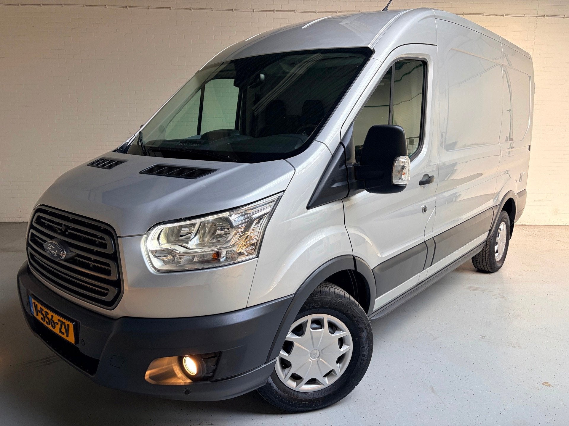 Ford Transit Automaat Servicewagen 350 2.0 TDCI 131PK euro6, Auto's, Bestelauto's, Dealer onderhouden, Stof, 4 cilinders, Met garantie (alle)