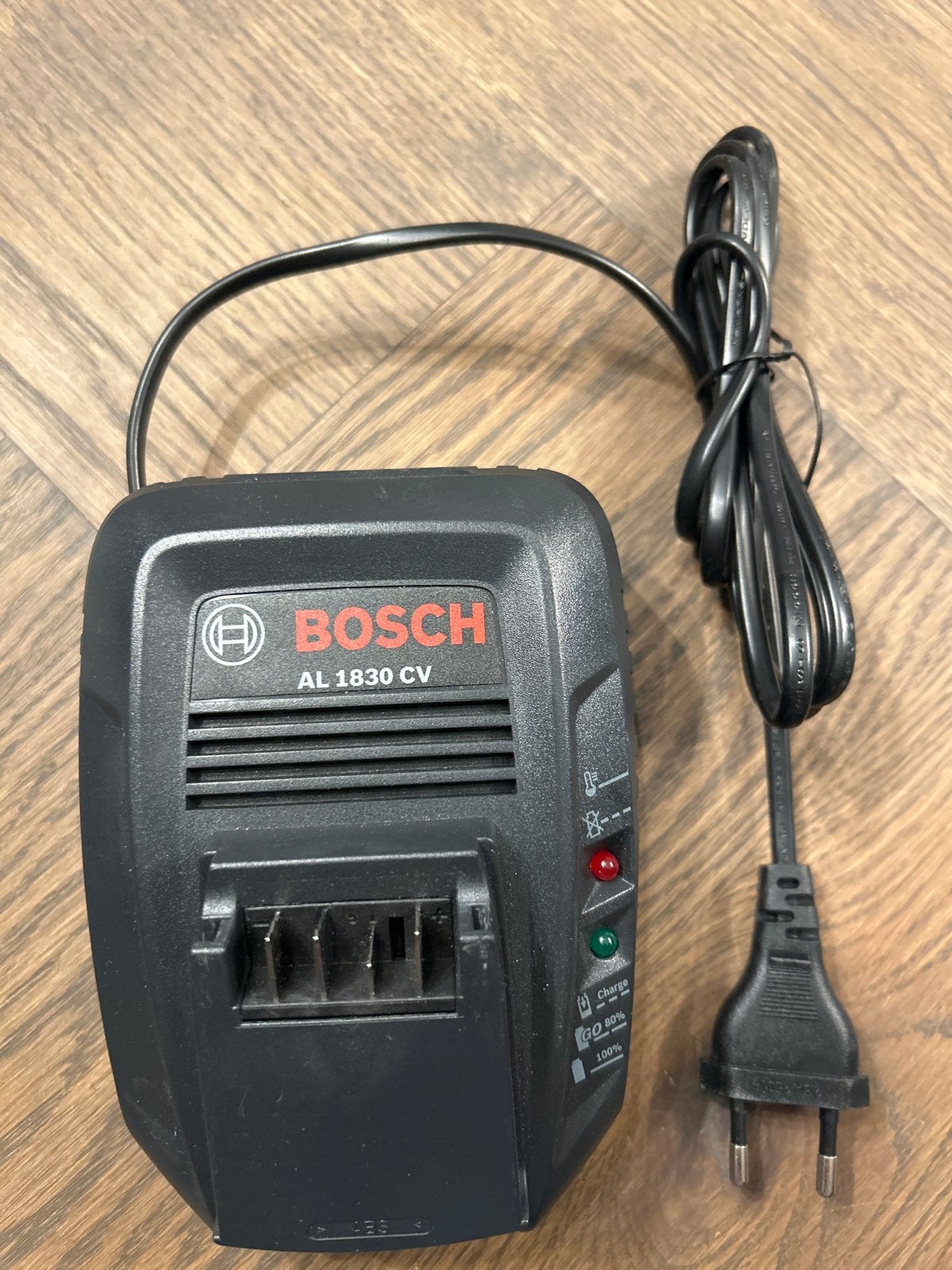 Nieuwe Bosch Snellader AL1830CV voor 14,4V en 18V Accu's, Ophalen of Verzenden, Nieuw