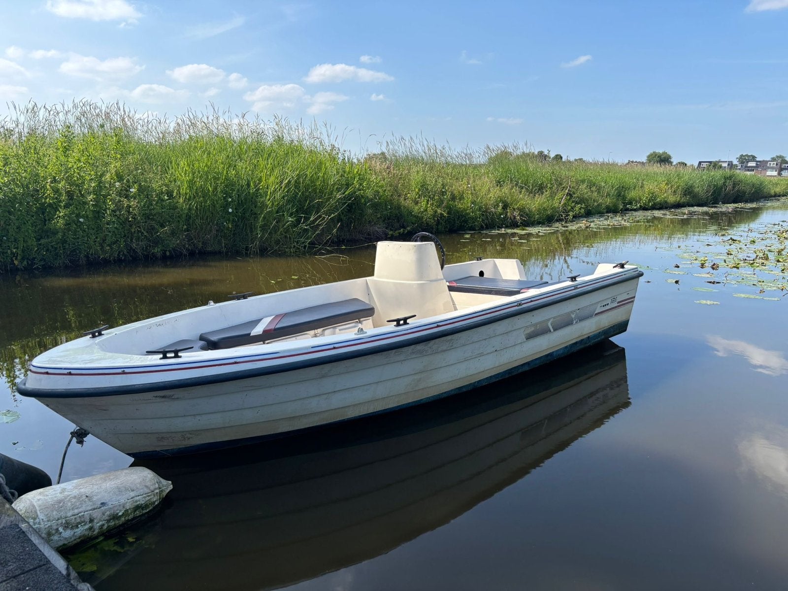 Wato console boot, Watersport en Boten, Vis- en Consoleboten, Ophalen of Verzenden, Gebruikt, Polyester