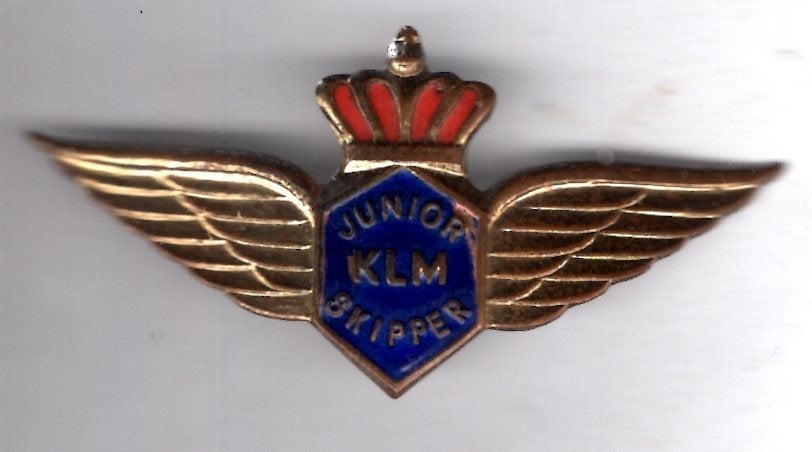 Junior KLM Skipper email/koper broche ( J_070), Verzenden, Zo goed als nieuw, Transport, Speldje of Pin
