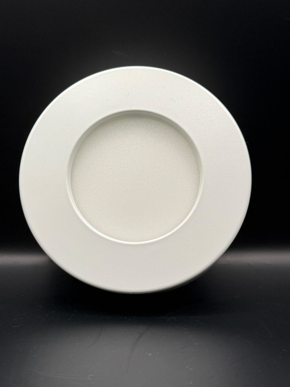 Nieuw in doos: Aigostar LED Slim Ronde Plafondlamp - 6W, Kunststof, Opbouwspot, Overige merken, Nieuw
