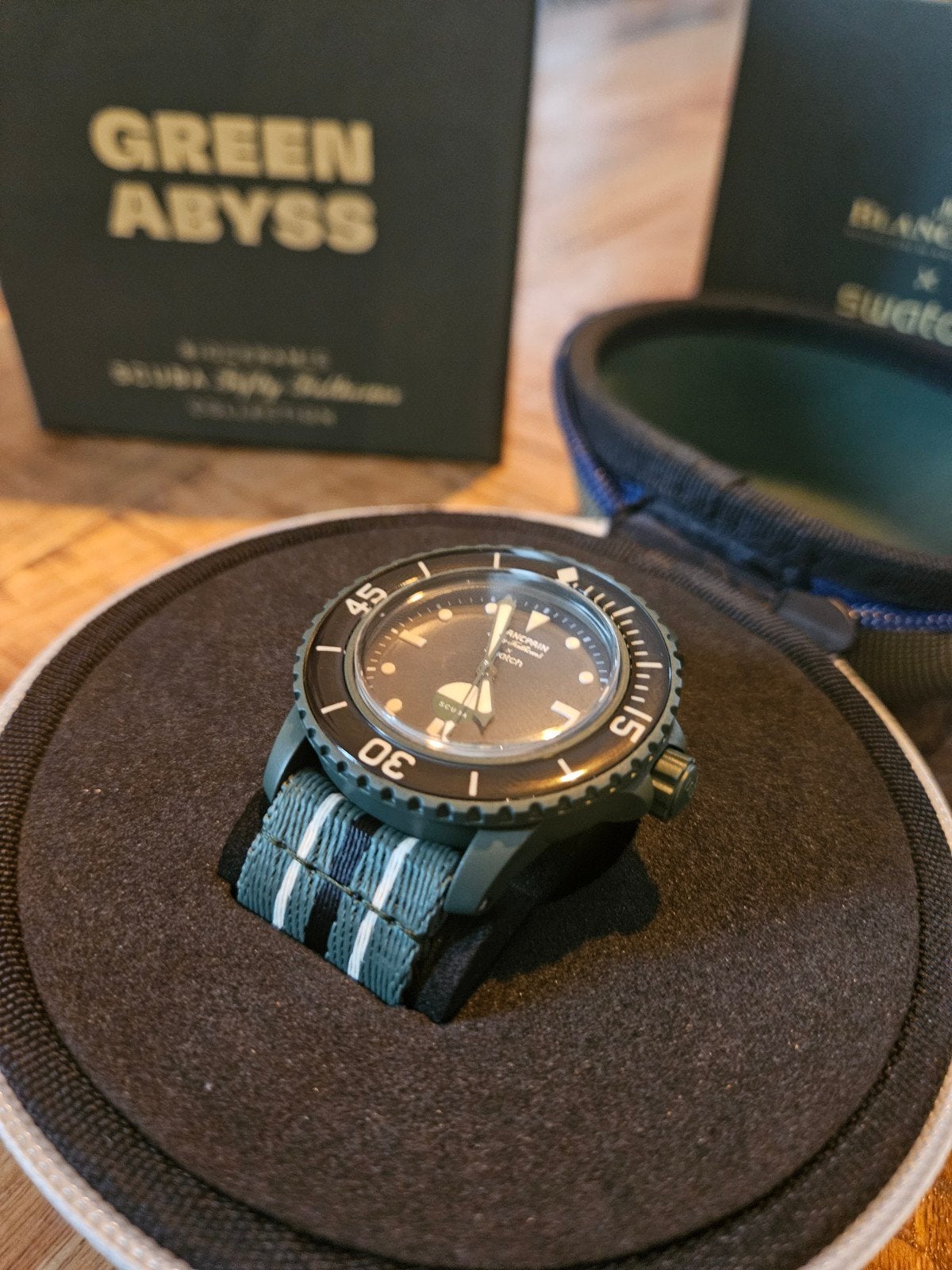 Blancpain x Swatch Green Abyss - Nieuw en Compleet, Kunststof, Polshorloge, Nieuw, Ophalen of Verzenden