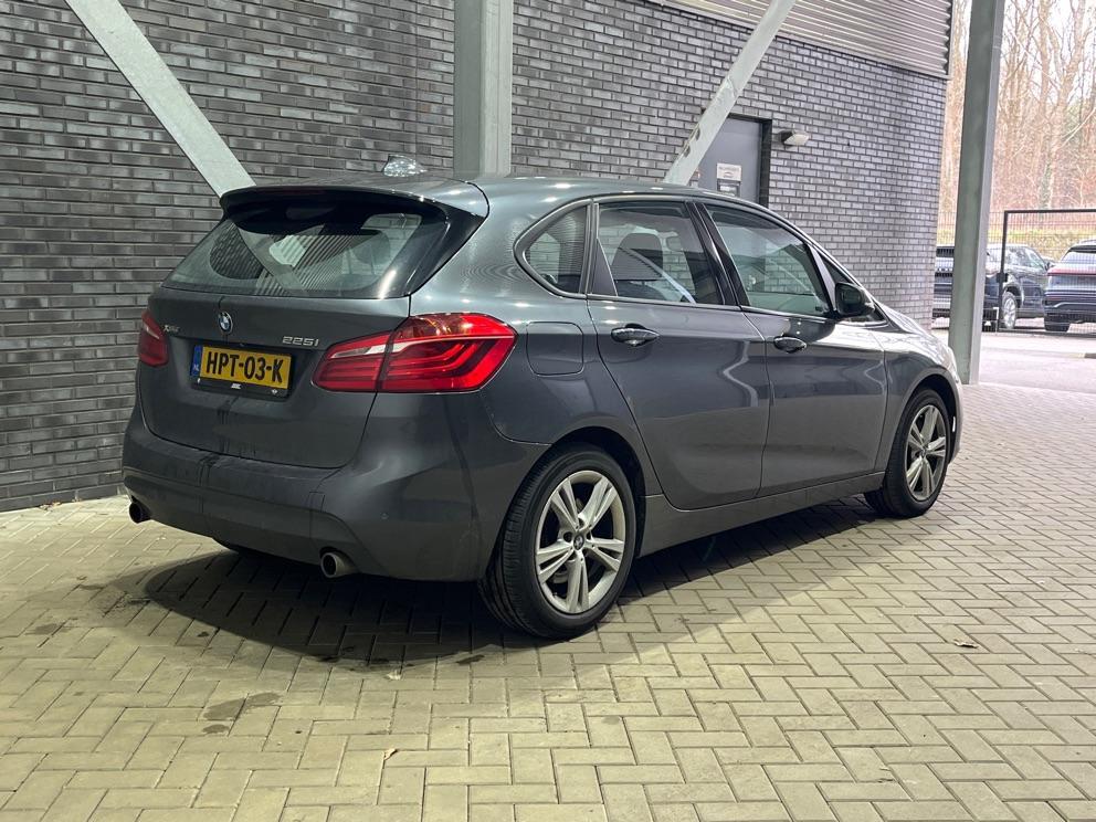 BMW 2-serie Active Tourer 225i xDrive High Executive | Leder, Automaat, 1998 cc, Gebruikt, 4 cilinders