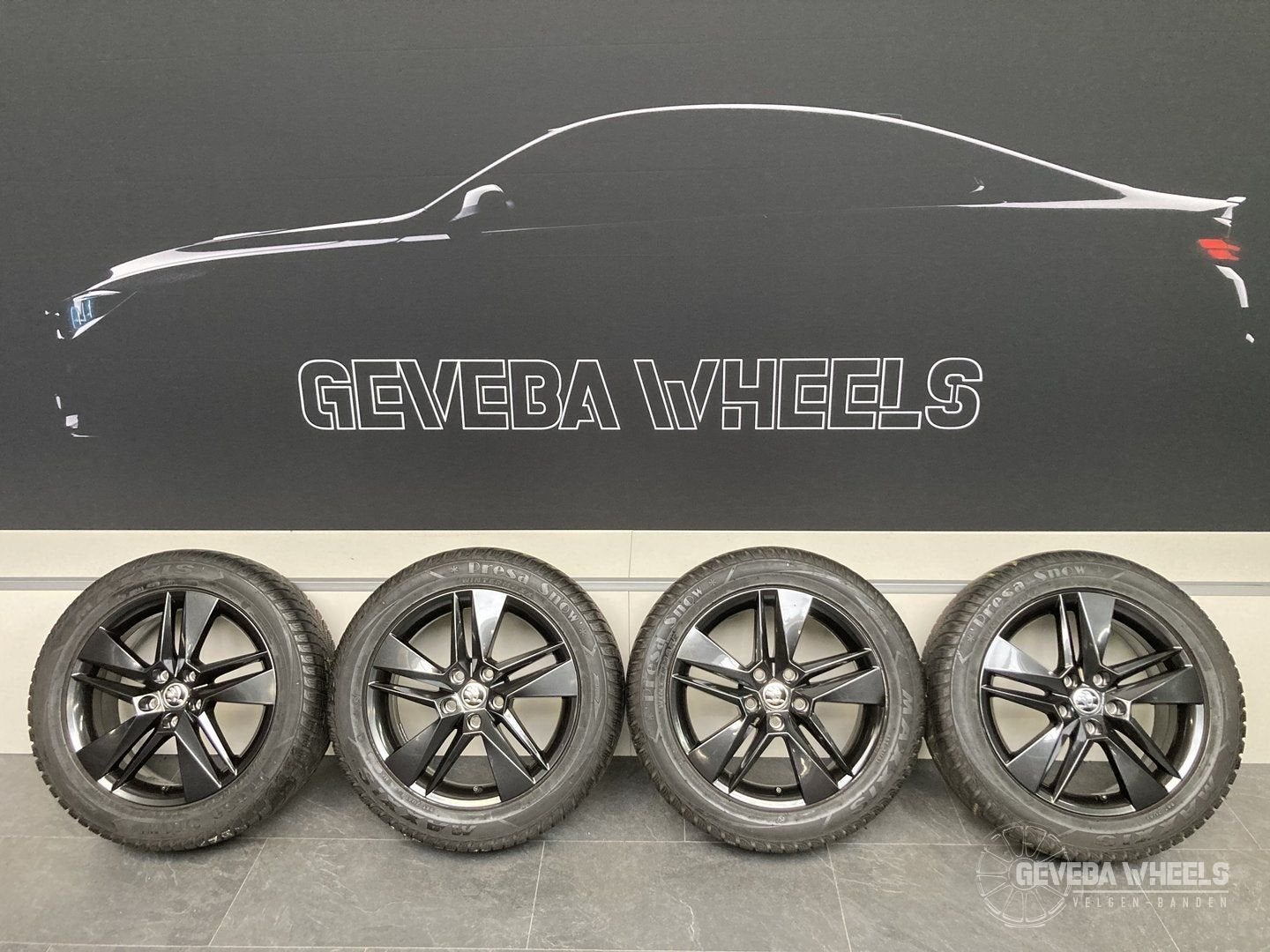 17” originele Skoda Superb B8 B9 velgen + winterbanden 5x112, -, -, Banden en Velgen, 17 inch