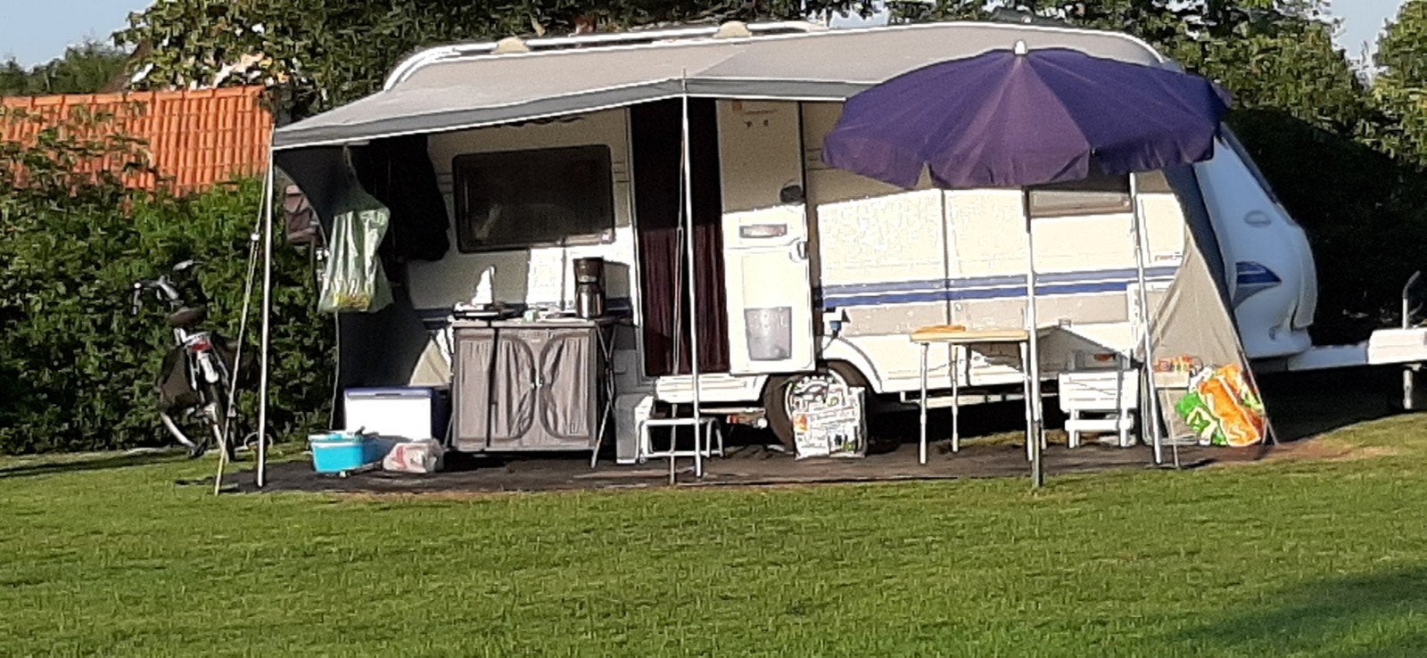 Hobby Caravan Excelent Easy, 460, UFE,  2004, Vast bed, Rondzit, Hobby, Particulier