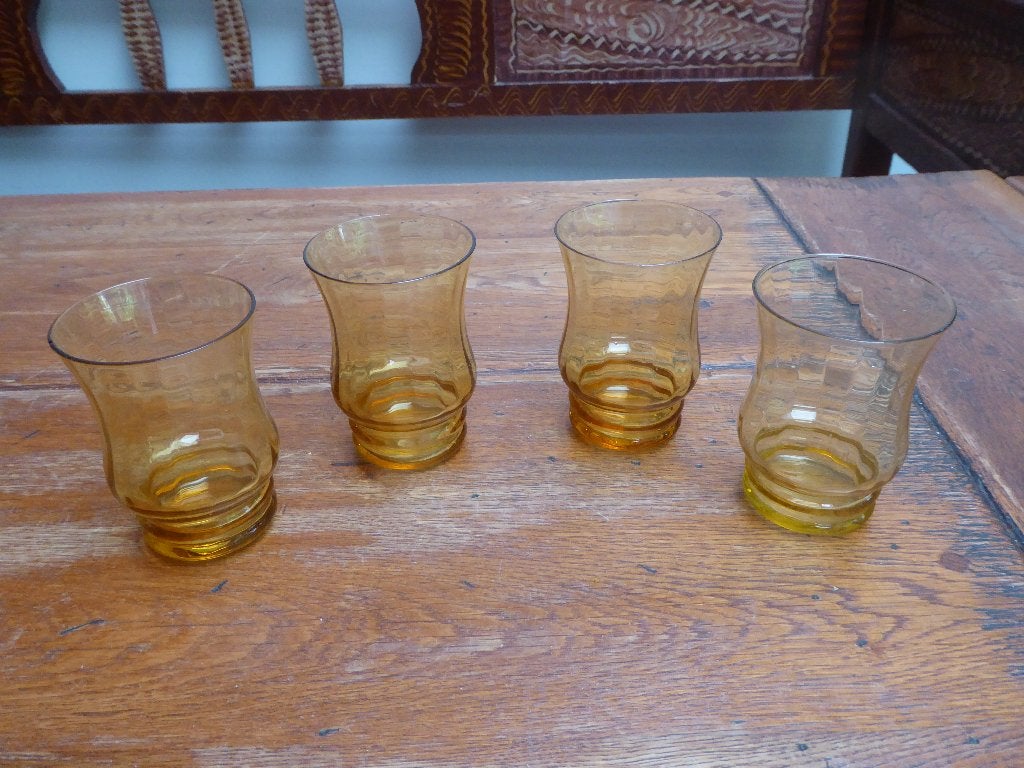 4 optisch geblazen glazen, Doyen?