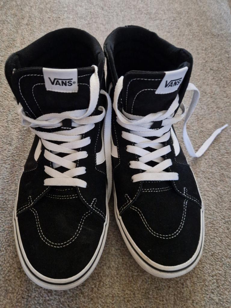 Vans Sk8-Hi Sneakers Zwart met Witte Streep maat 41, Kleding | Dames, Schoenen, Ophalen