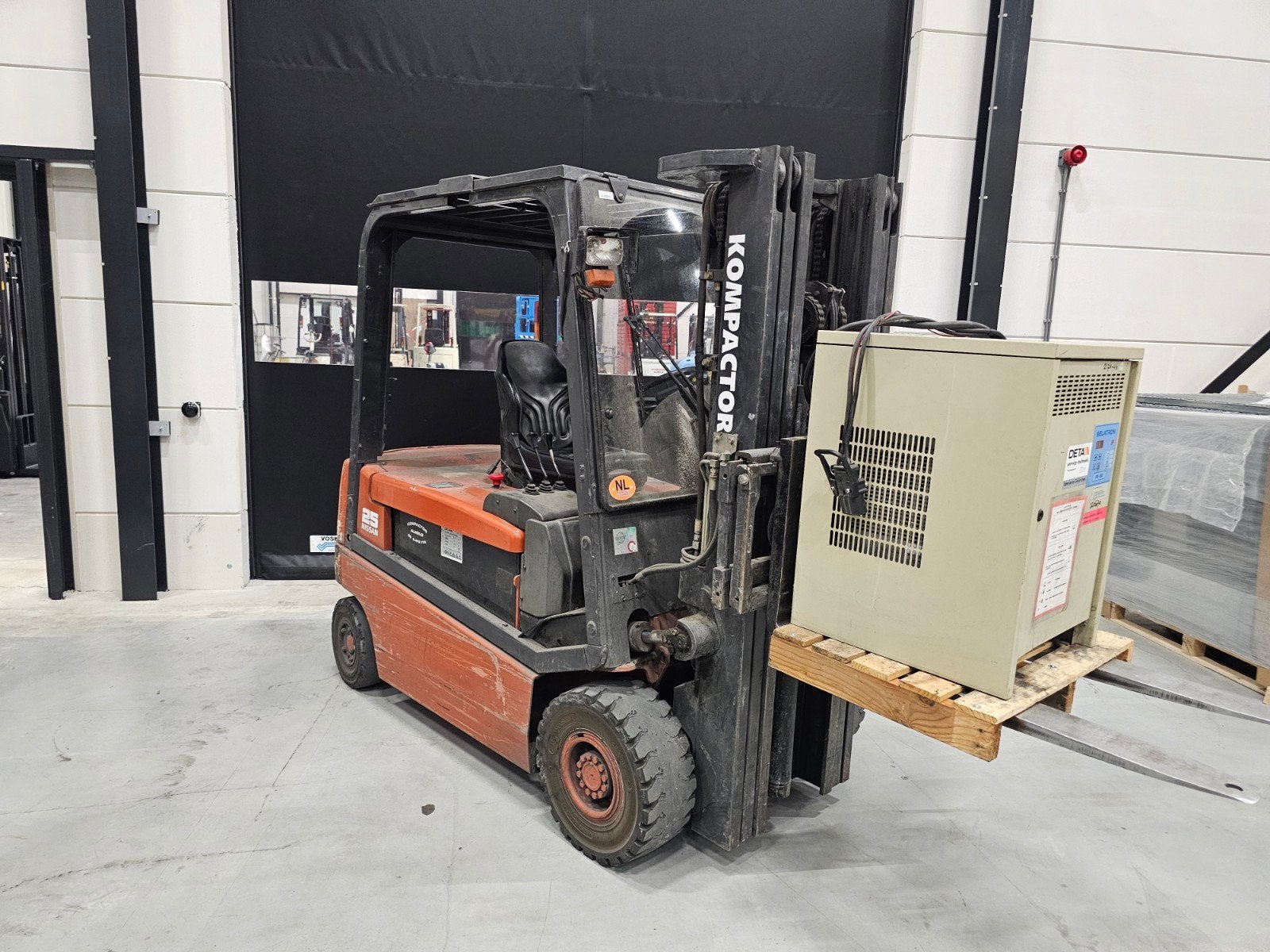 Nissan 2,5 ton elektrische heftruck, triplo, sideshift, Ophalen, Heftruck, 2000 tot 3000 kg, Nissan