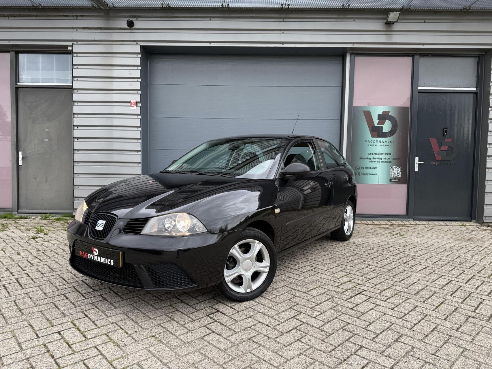 Seat Ibiza 1.4-16V Airco 15inch Carplay Android APK 1 Jaar, Auto's, Voorwielaandrijving, 4 cilinders, Origineel Nederlands, Bedrijf