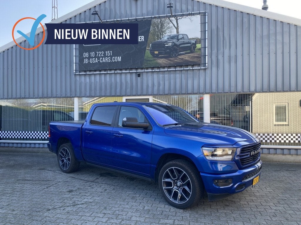 Dodge Ram 5.7 V8 4x4 SPORT Pano-Dak L-Vering (bj 2018), Auto's, Automaat, Gebruikt, Blauw, 402 pk