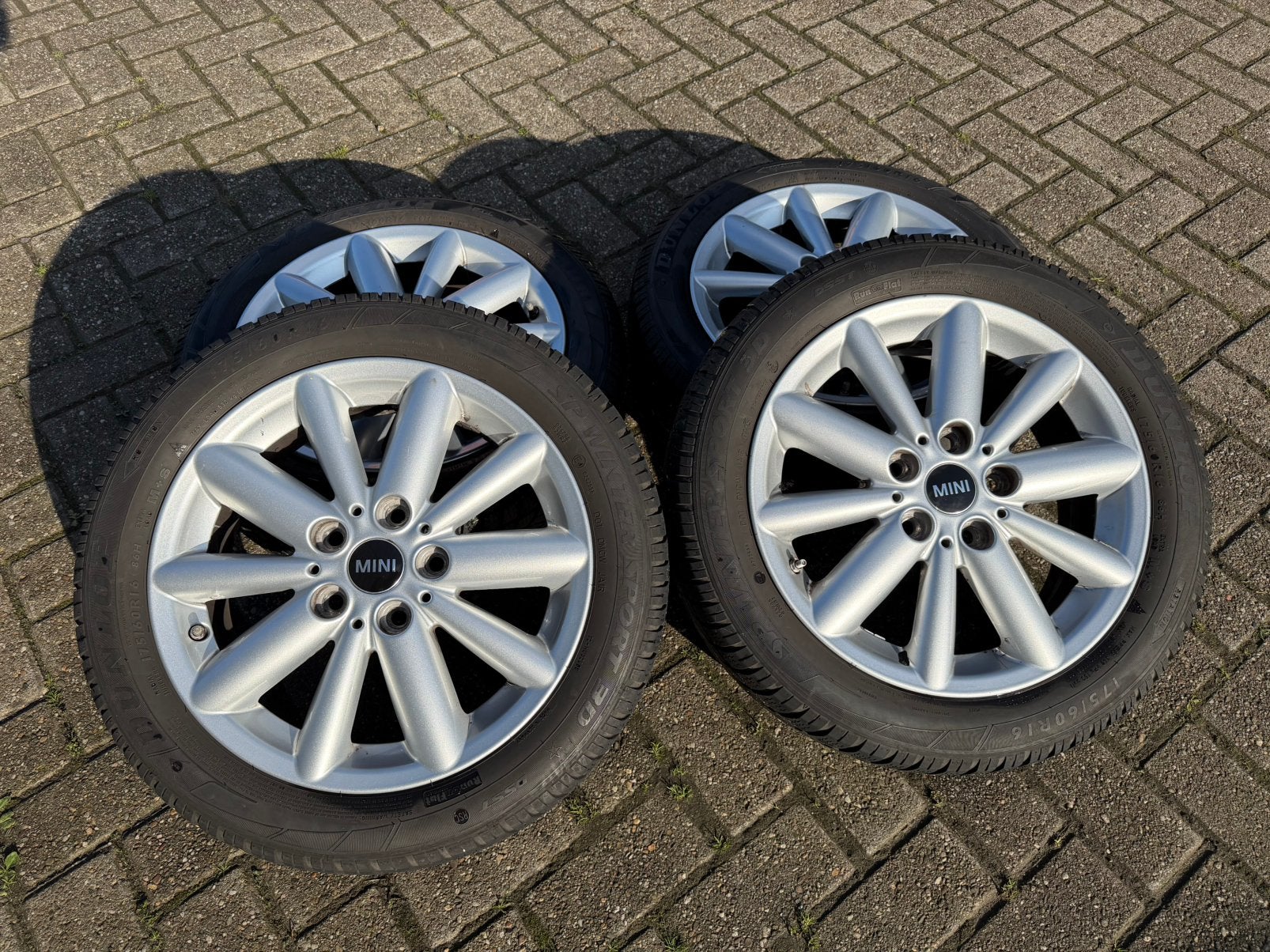 MINI Cooper F55 F56 velgenset winterbanden 175 60 16 met 7mm, Ophalen, 16 inch, 175 mm, Banden en Velgen