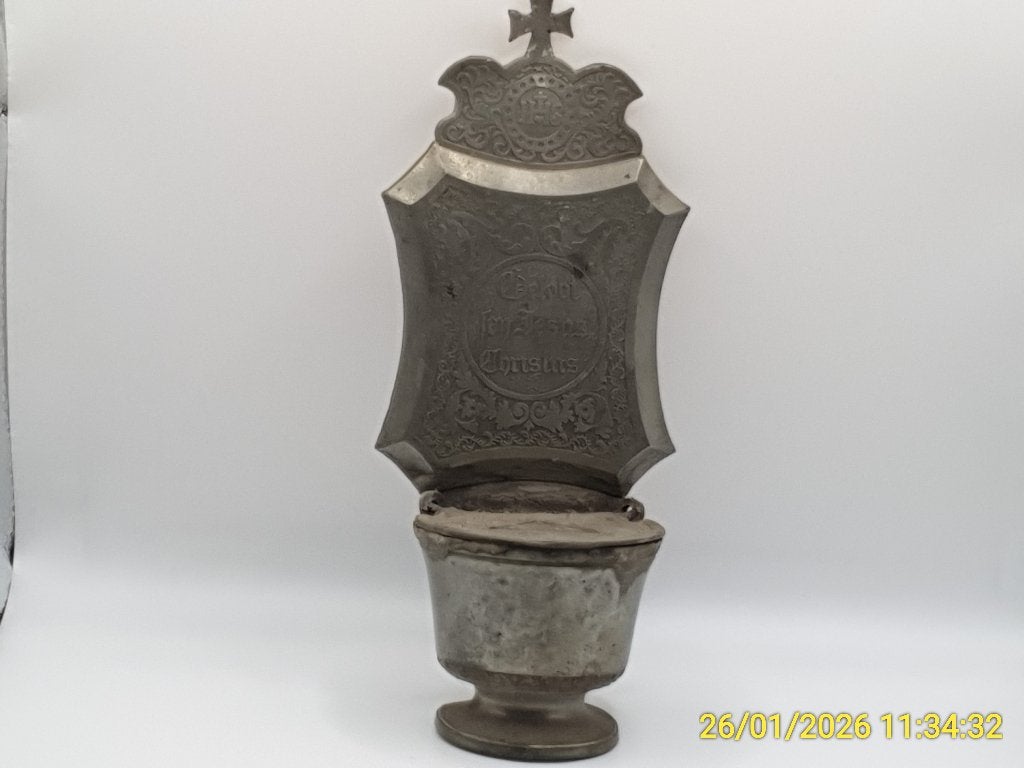 Antiek wijwaterbakje met kruis, Ophalen of Verzenden