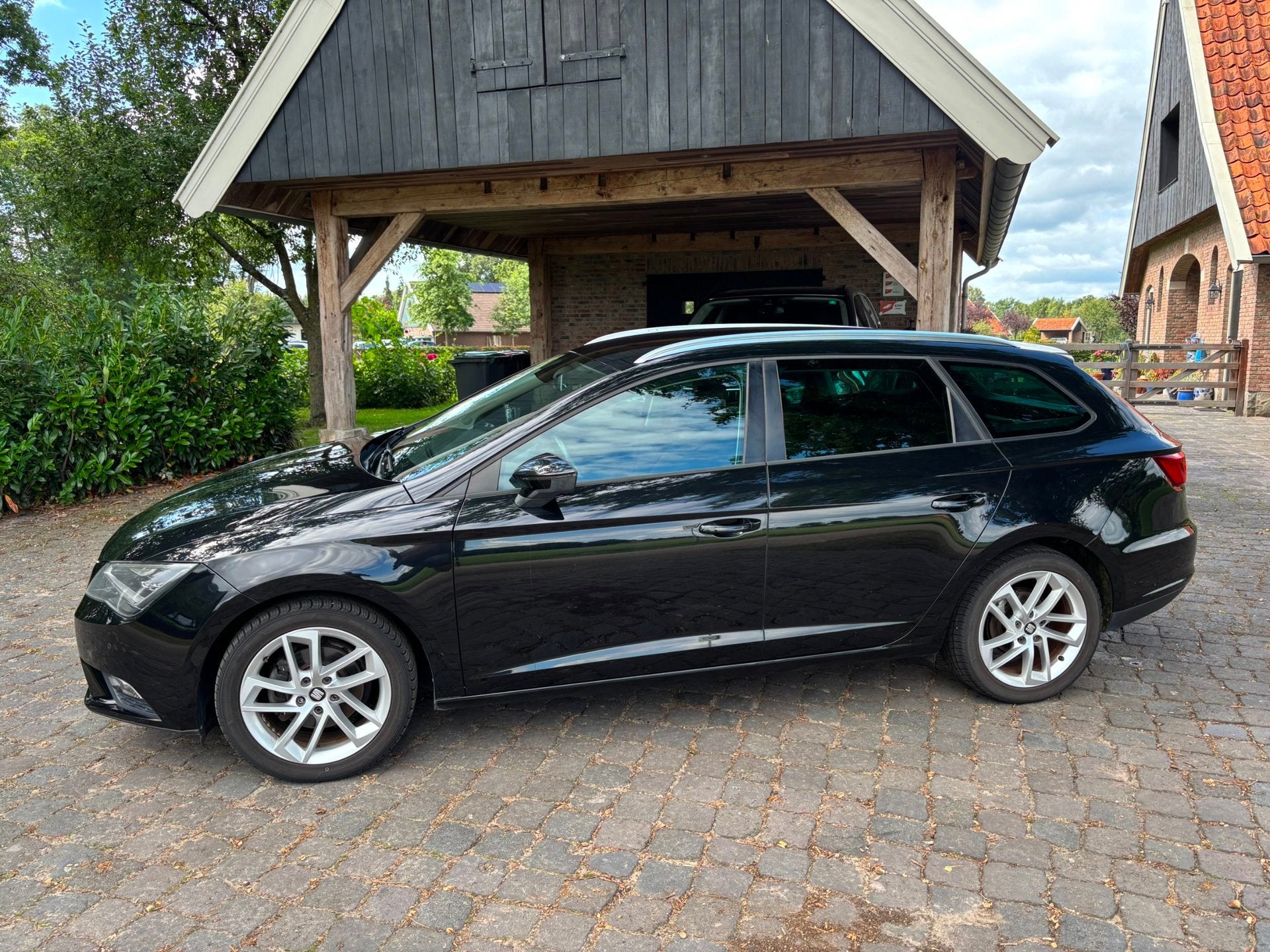 Seat Leon ST 1.4 EcoTSI Style Connect, navi, camera, Auto's, Seat, Stof, Gebruikt, 4 cilinders, 150 pk