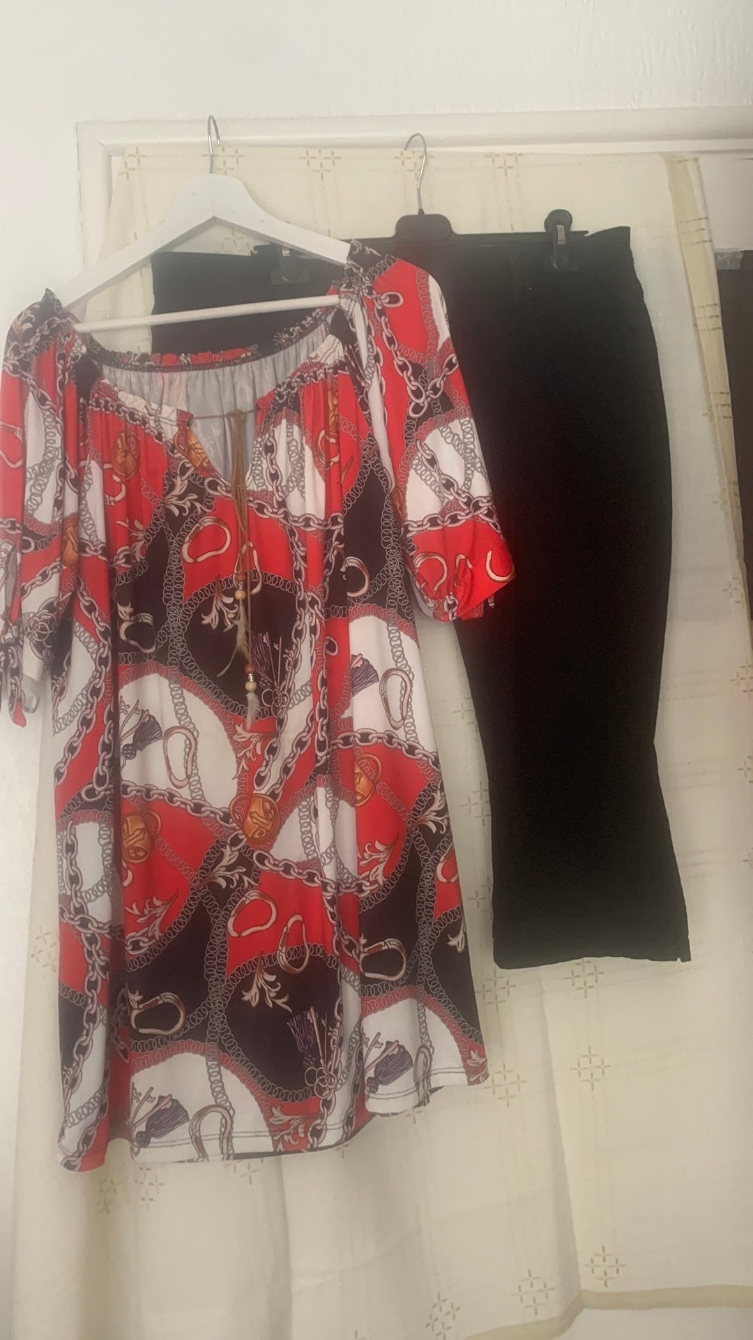 Tuniek met broek, Ophalen of Verzenden, Zo goed als nieuw, Zwart, Broek of Spijkerbroek