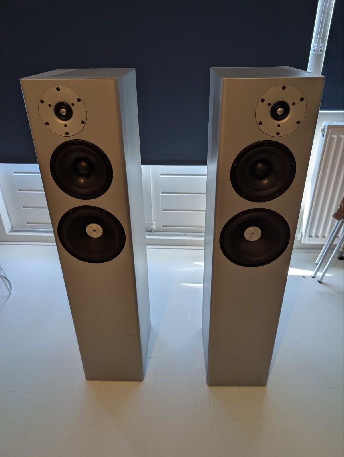 Custom Vloerstaande HiFi Luidsprekers - vaste prijs, Vloerstaande luidspreker, Inclusief kabels, Zo goed als nieuw, Ophalen