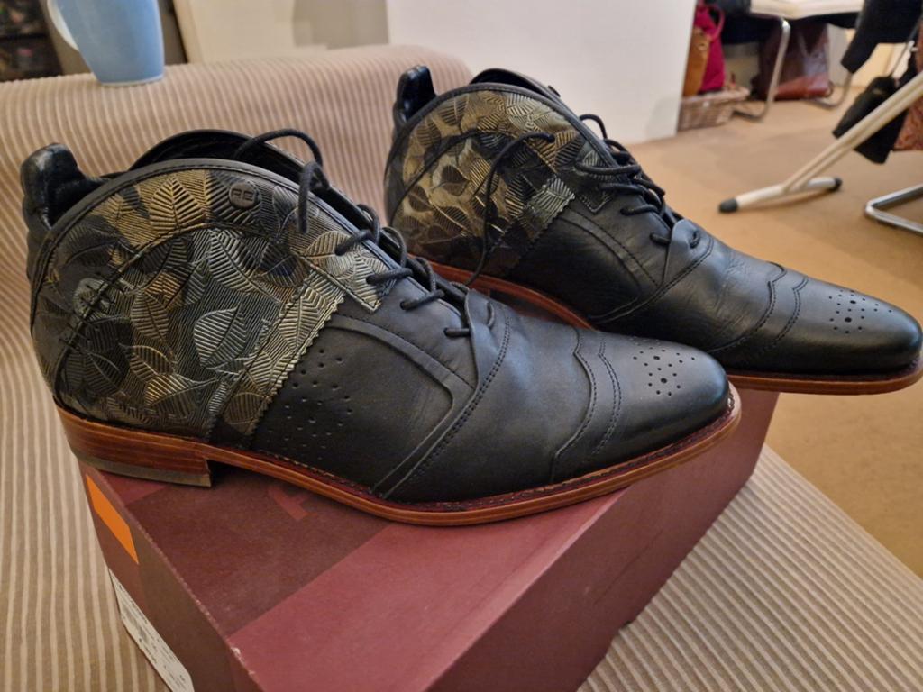 Mooie Rehab Kurt Metal flower maat 44, Ophalen of Verzenden, Nieuw