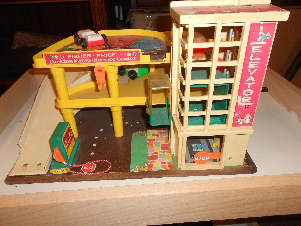 vintage oude Fischer Price parkeer / garage, Ophalen of Verzenden, Gebruikt, Speelset