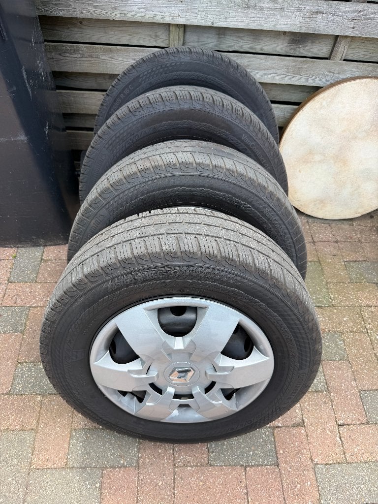 Renault Master III Wielen 225/65R16Cm 4 Stuks met Wieldoppen, Auto-onderdelen, Banden en Velgen, Ophalen, 16 inch, All Season
