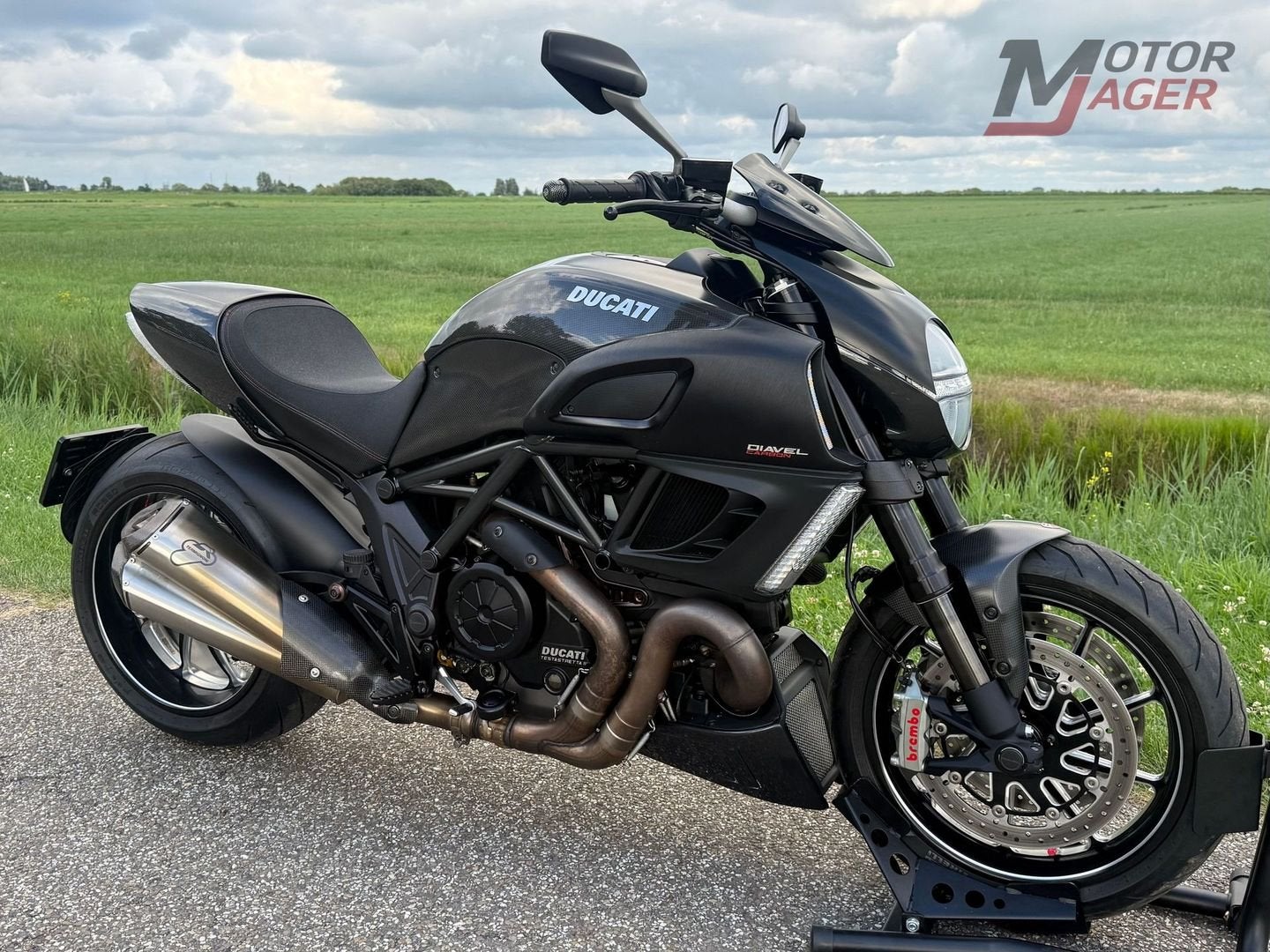 DUCATI DIAVEL CARBON - UNIEKE STAAT! - ( 1260 ), DUCATI, 2 cilinders, 1198 cc, Motorrijbewijs A