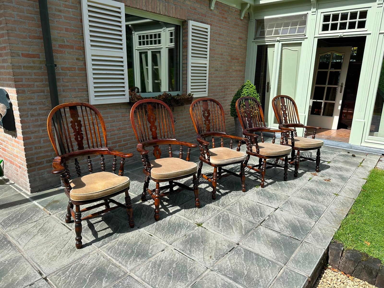 Antieke stoelen 5x, Ophalen