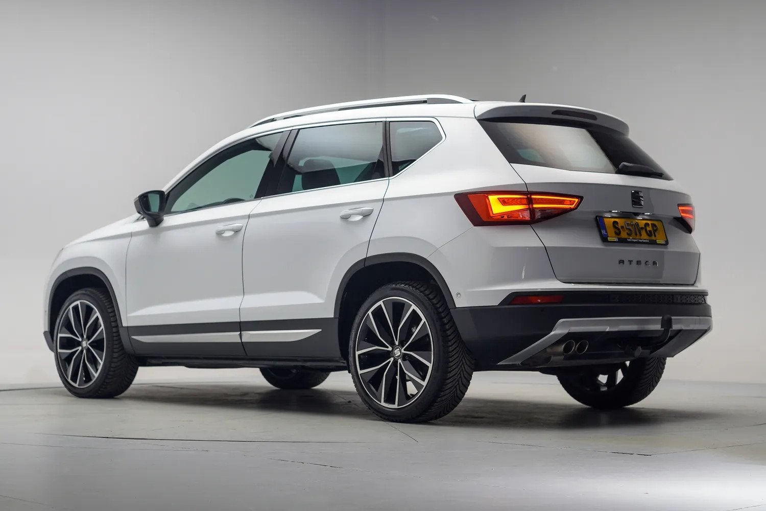 SEAT Ateca 1.4 EcoTSI Xcellence Aut. [ Panorama Leder Navi C, Auto's, Automaat, Gebruikt, 4 cilinders, 150 pk