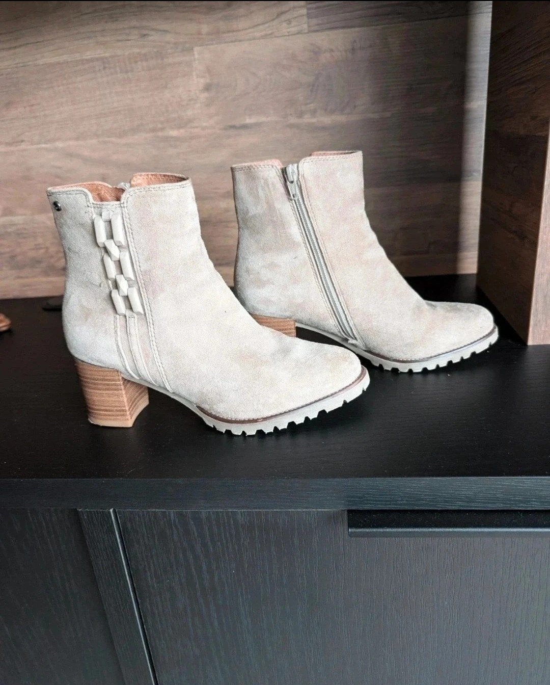 Beige suède enkellaarzen met hak No Stress maat 39, Beige, Lage of Enkellaarzen, Ophalen of Verzenden, Manfield
