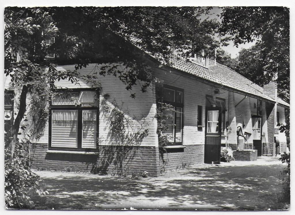 Voorthuizen De Jachthoorn Gelopen Ansichtkaart ( B4303), Ophalen of Verzenden, 1960 tot 1980, Gelopen