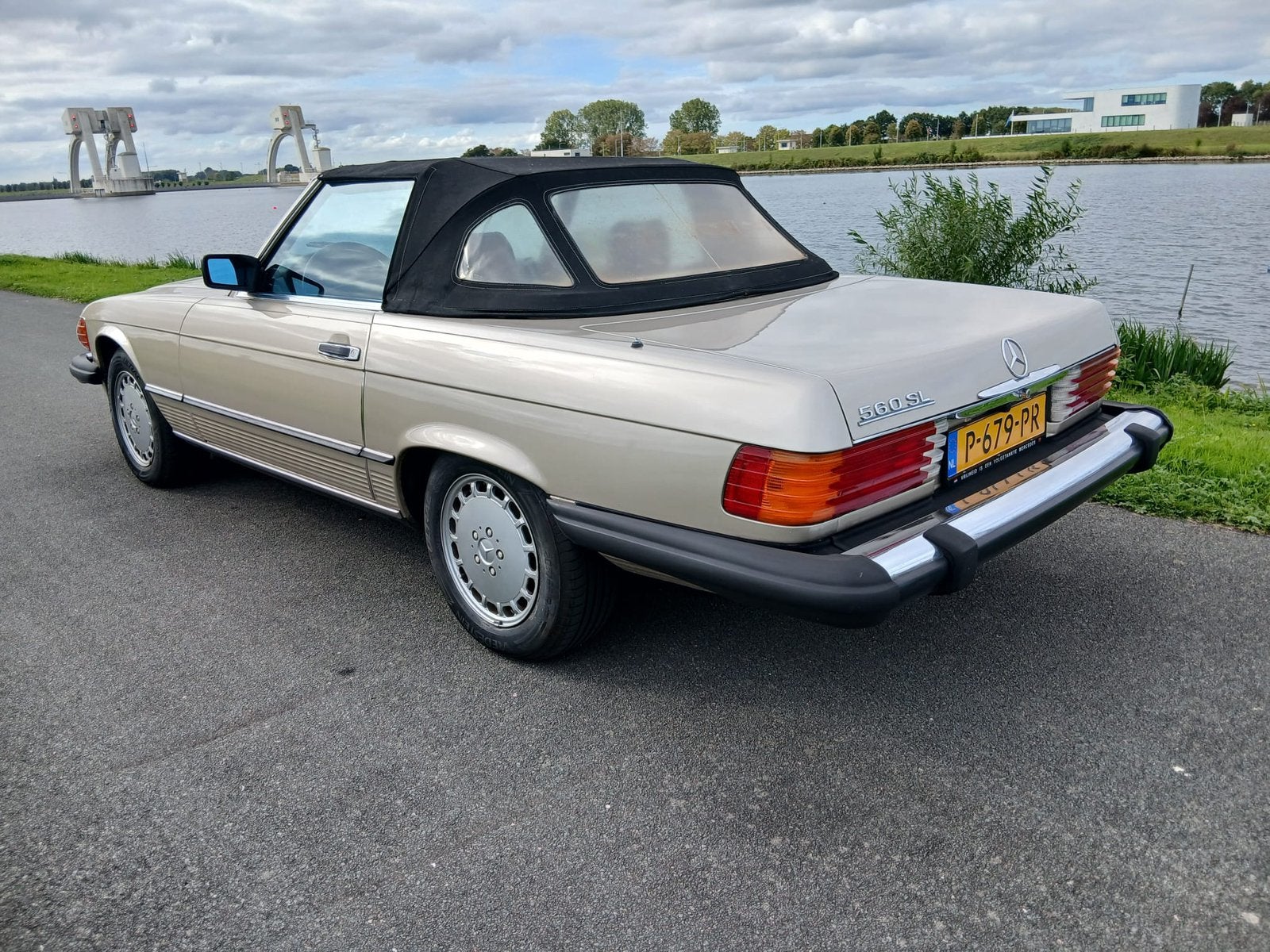Mercedes-Benz 560SL 1986 V8 Automaat Belastingvrij topper, foto 3
