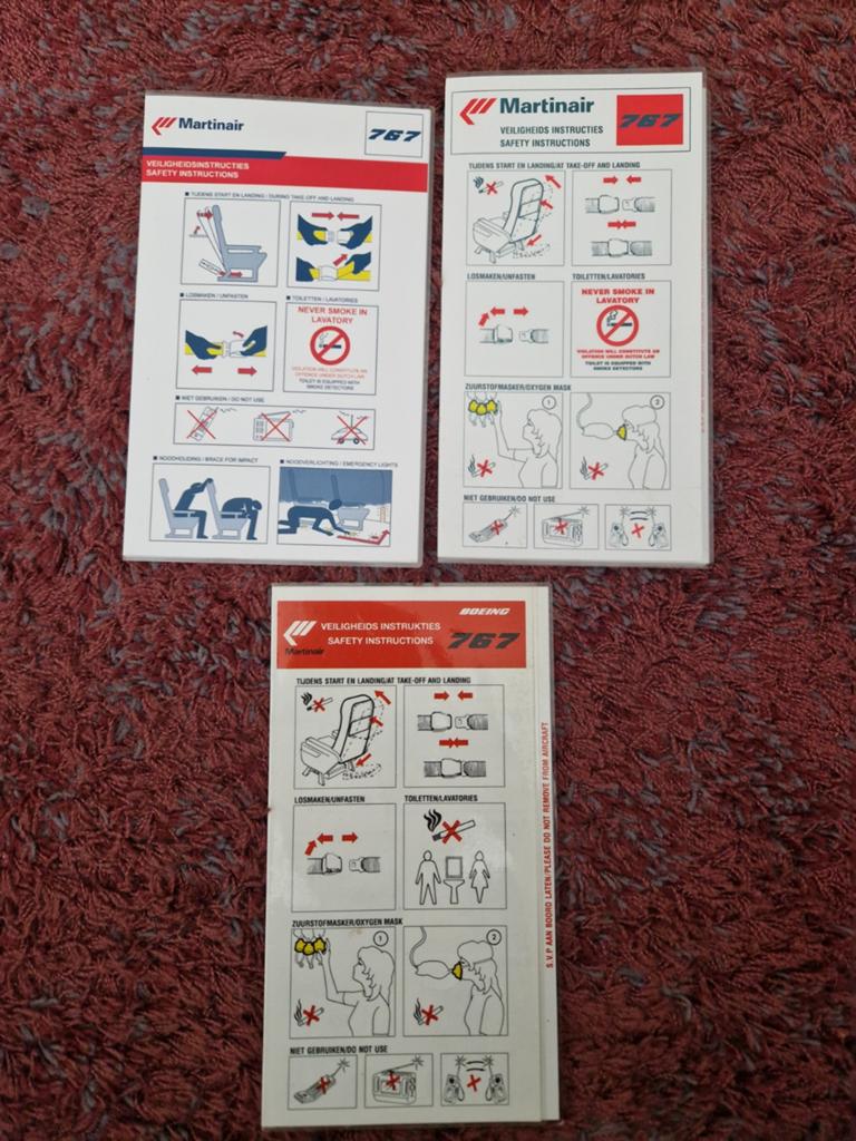 3 verschillende Boeing 767 safetycards, Martinair., Ophalen of Verzenden, Kaart, Foto of Prent