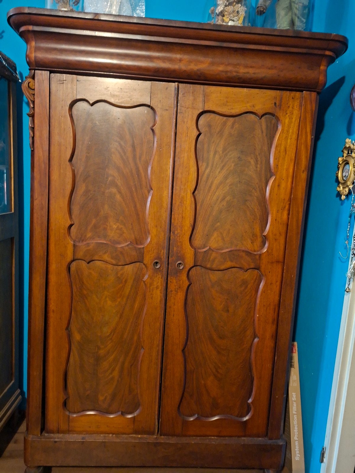 biedermeier kast, Ophalen