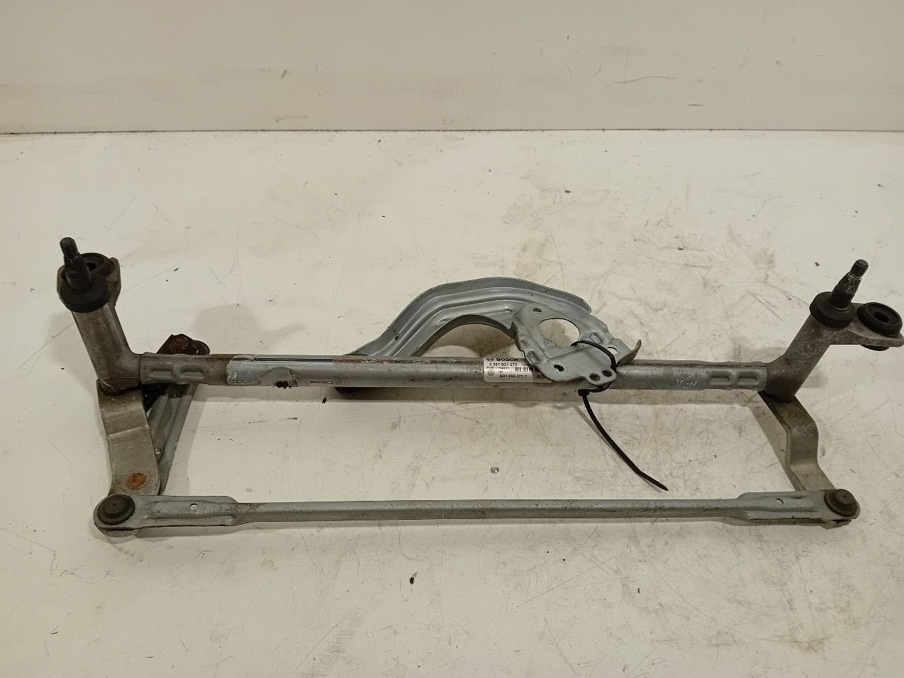 Ruitenwisser mechaniek voor Volkswagen Golf, Onderdelen@venauto.nl, Van der Ven Autorecycling B.V., Gebruikt, Ettenseweg 76, 4706 PB Roosendaal, The Netherlands