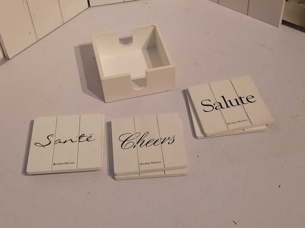 Riviera Maison onderzetter set wit, Overige typen, Hout, Ophalen of Verzenden, Zo goed als nieuw