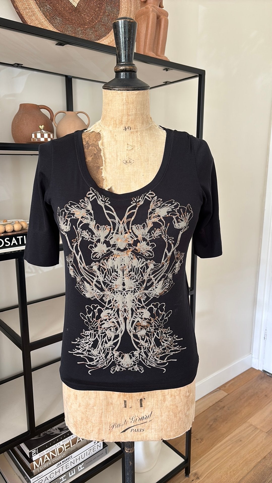 Marccain N2 shirt nieuw apart zwart met print, Kleding | Dames, Maat 38/40 (M), Zwart, Nieuw, Ophalen of Verzenden