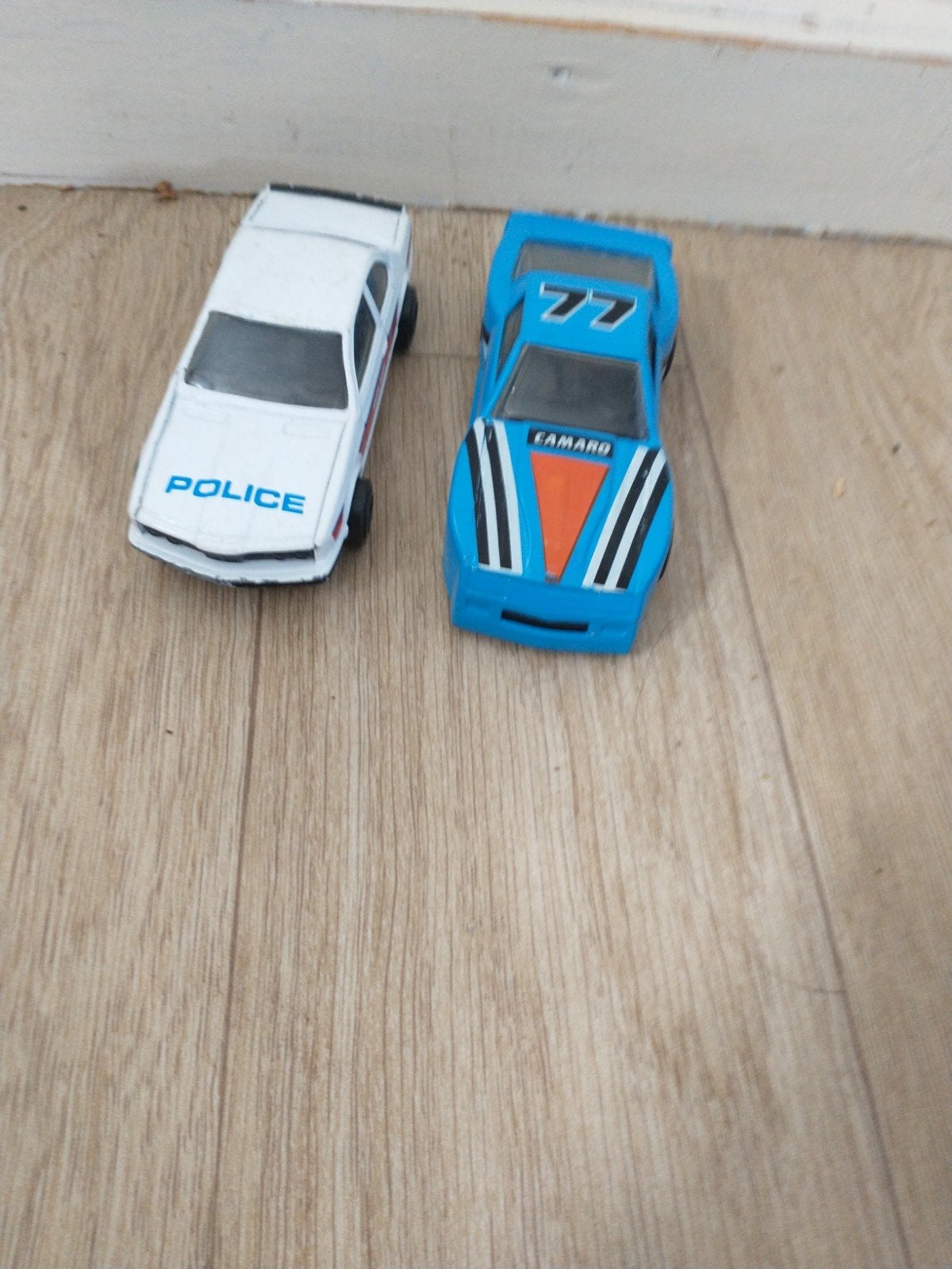 BMW 635 csi en Chevrolet Camaro Corgi, Ophalen of Verzenden, Gebruikt, Auto, Corgi
