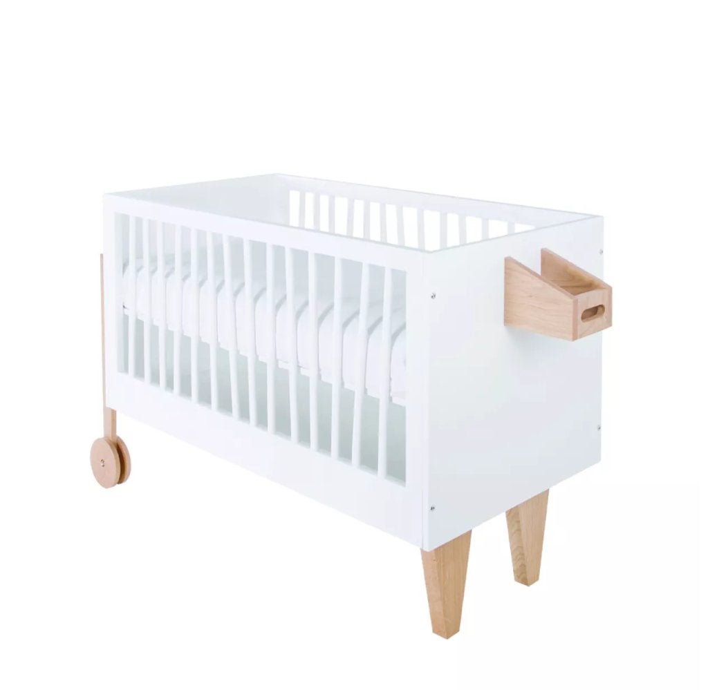 Spaans Design Babybed /Peuterbed (ninetonine) 60x120, Ophalen, Zo goed als nieuw, Minder dan 140 cm, Minder dan 70 cm