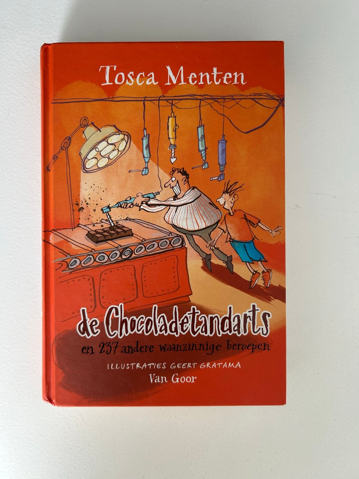 De Chocoladetandarts - Tosca Menten, Boeken, Ophalen of Verzenden, Gelezen, Fictie algemeen