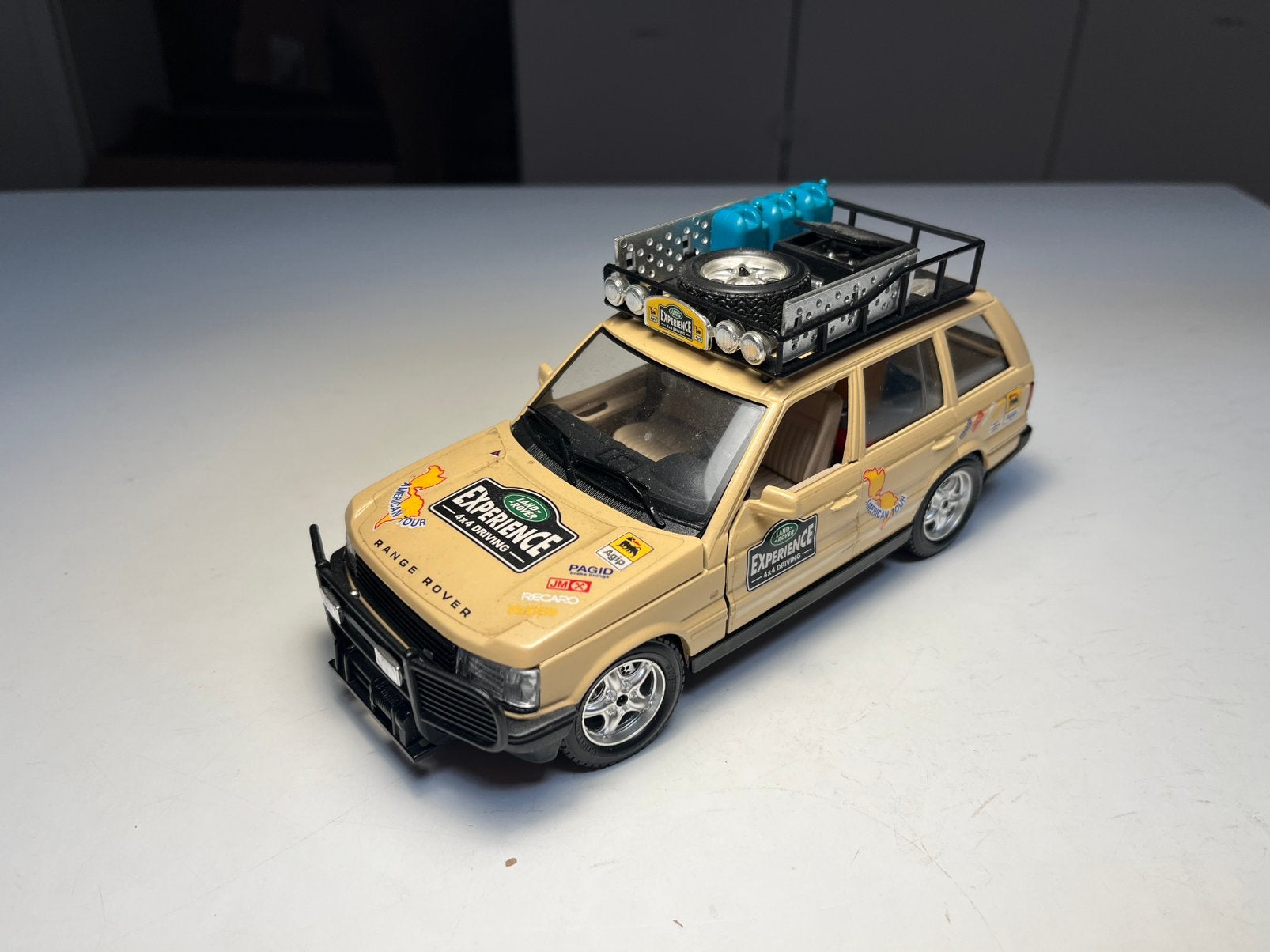 Bburago - Range Rover - Schaal 1:26, Hobby en Vrije tijd, Modelauto's | 1:24, Ophalen of Verzenden, Zo goed als nieuw, Auto, Bburago