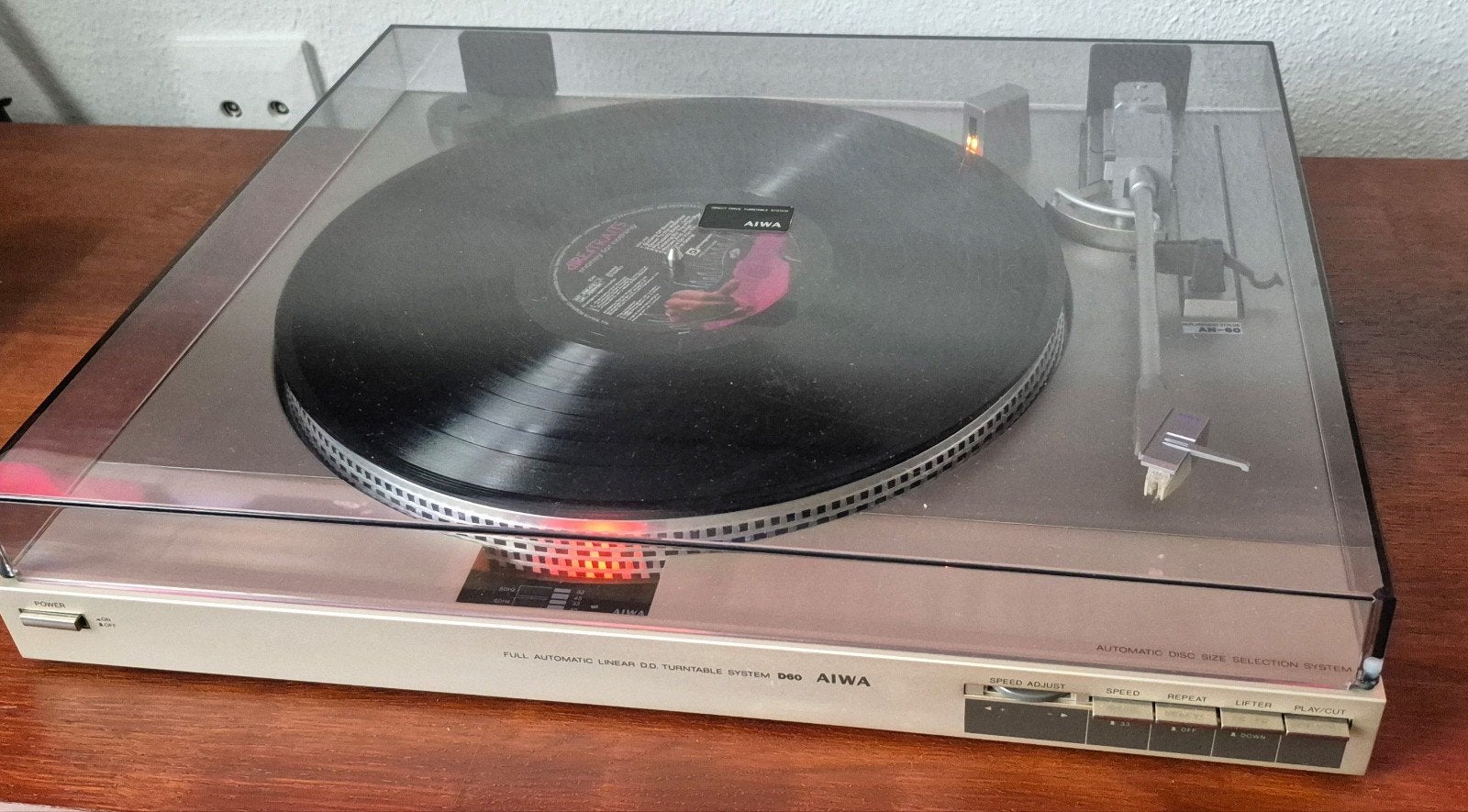 AIWA AP-D60E Volautomatische Direct Drive Platenspeler, Pitch-regelaar, Zo goed als nieuw, Platenspeler, Ophalen