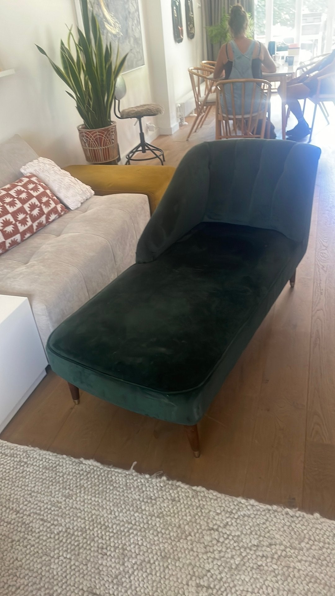 Groen bankje, Huis en Inrichting, Banken | Sofa's en Chaises Longues, Ophalen, Tweepersoons, 75 tot 100 cm, Zo goed als nieuw