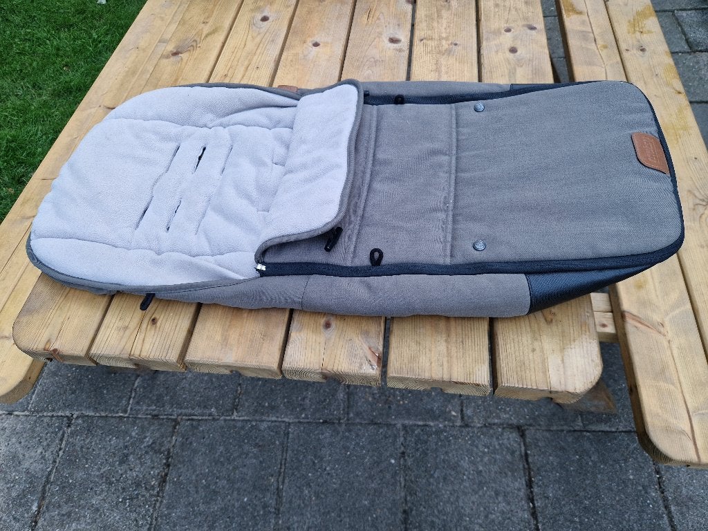 Mutsy nio voeten zak, green, Ophalen, Gebruikt, Kinderwagen, Mutsy