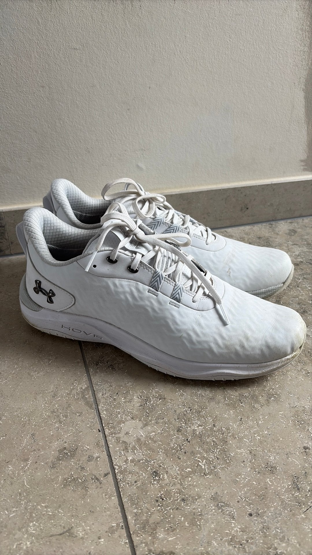 Under Armour golfschoenen maat 45, Kleding | Heren, Schoenen, Ophalen of Verzenden, Zo goed als nieuw, Wit, Sportschoenen