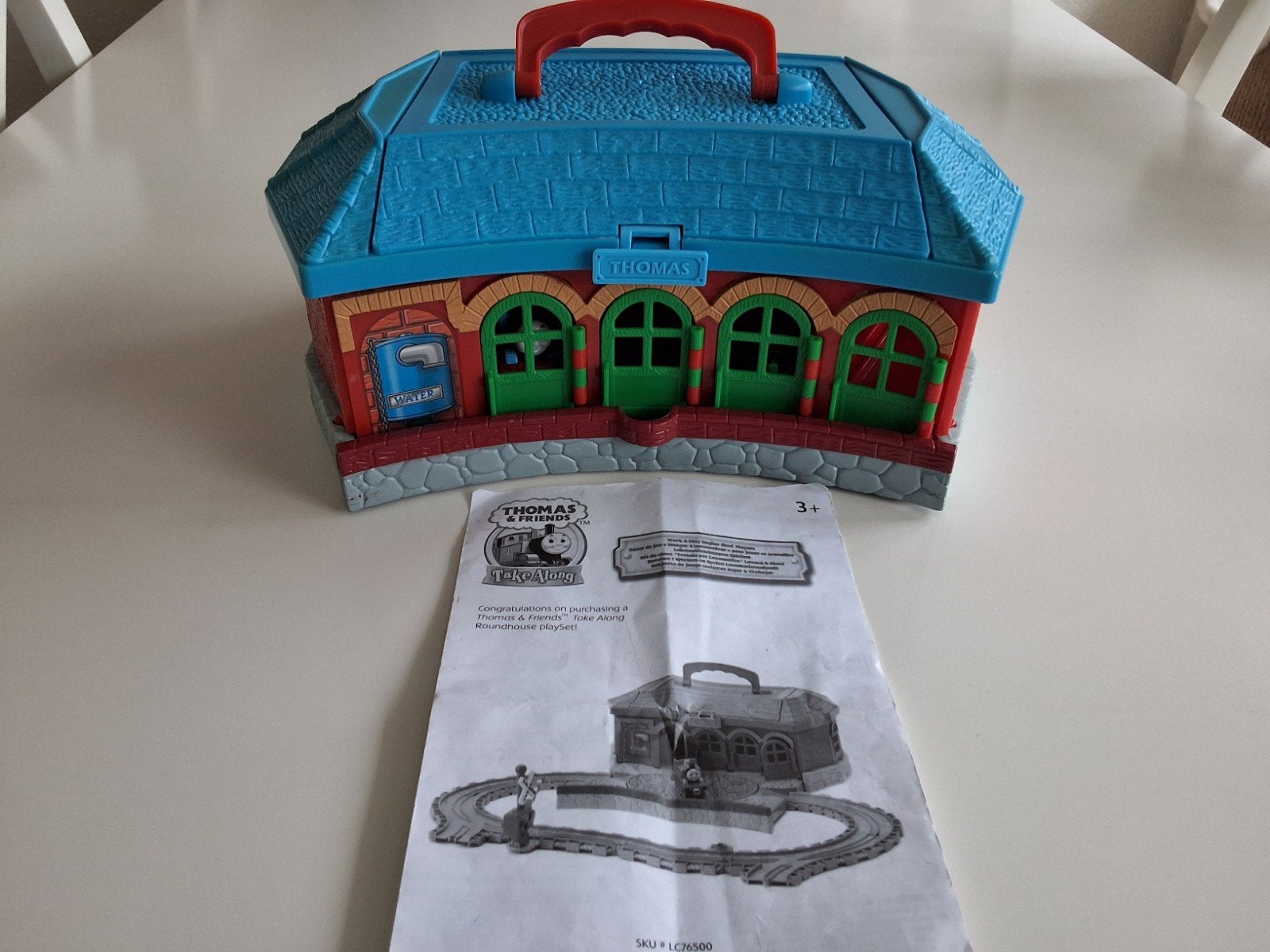 Thomas de stoomlocomotief . Locomotieven loods, Ophalen of Verzenden, Gebruikt