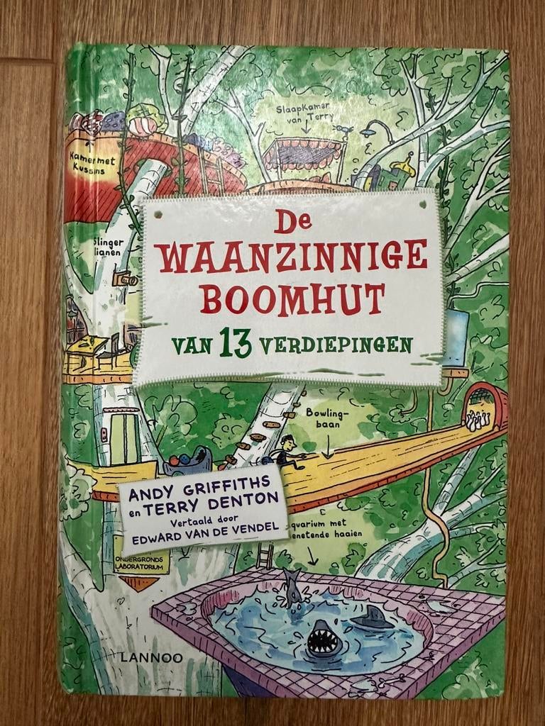 De boomhut van 14 verdiepingen, Ophalen of Verzenden, Zo goed als nieuw
