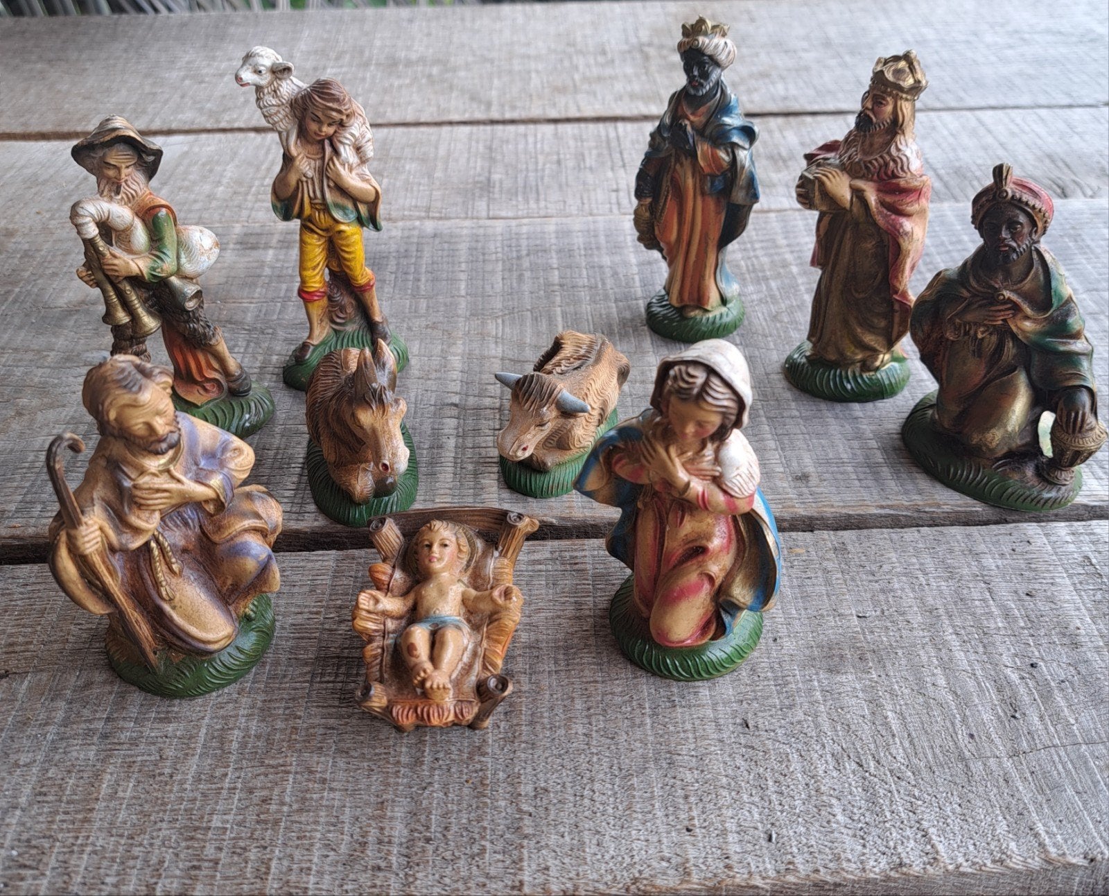 Kerststal beeldjes set - 10 stuks - Religieuze decoratie, Diversen, Kerst, Ophalen of Verzenden, Zo goed als nieuw