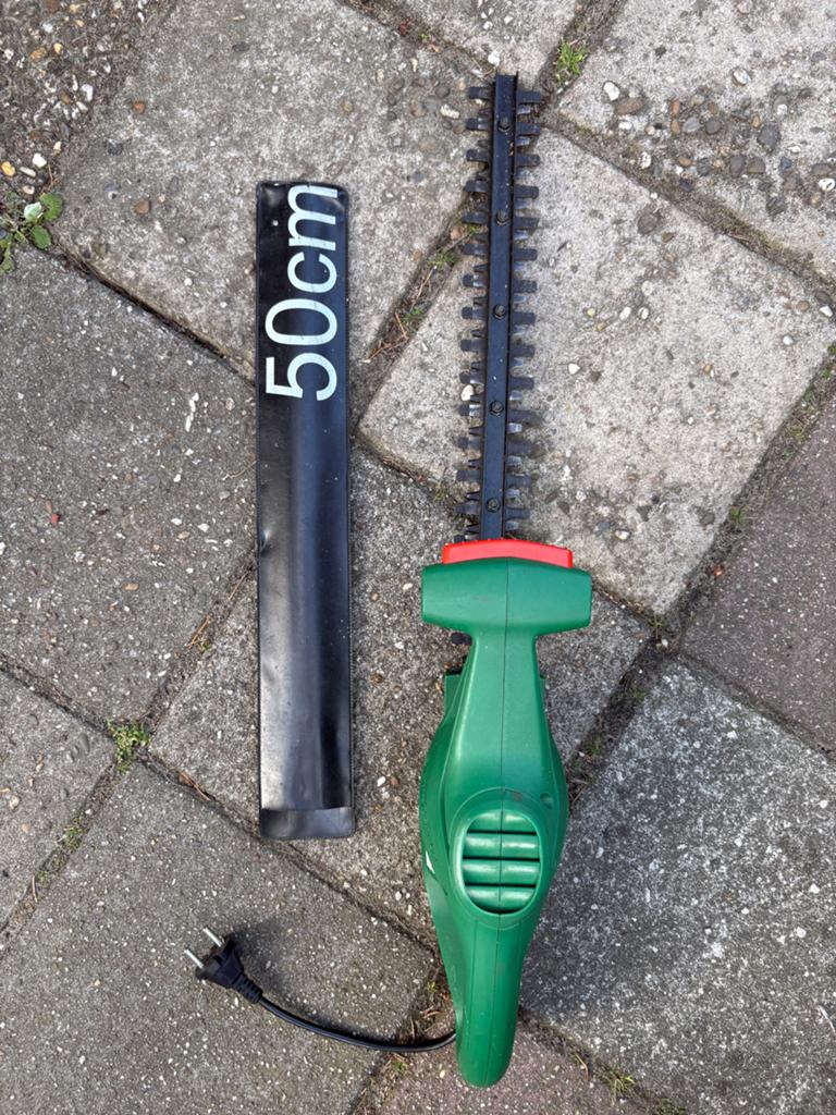 Black & Decker GT110 elektrische heggenschaar 420W, Ophalen, Gebruikt, Elektrisch