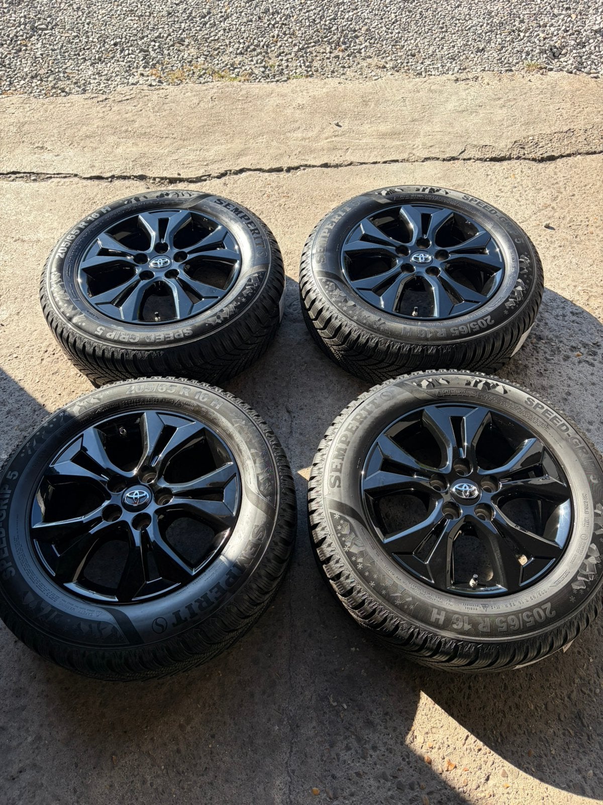 Velgen Winterset Origineel 16 inch Toyota Yaris Cross, Ophalen, Gebruikt, 16 inch, Banden en Velgen