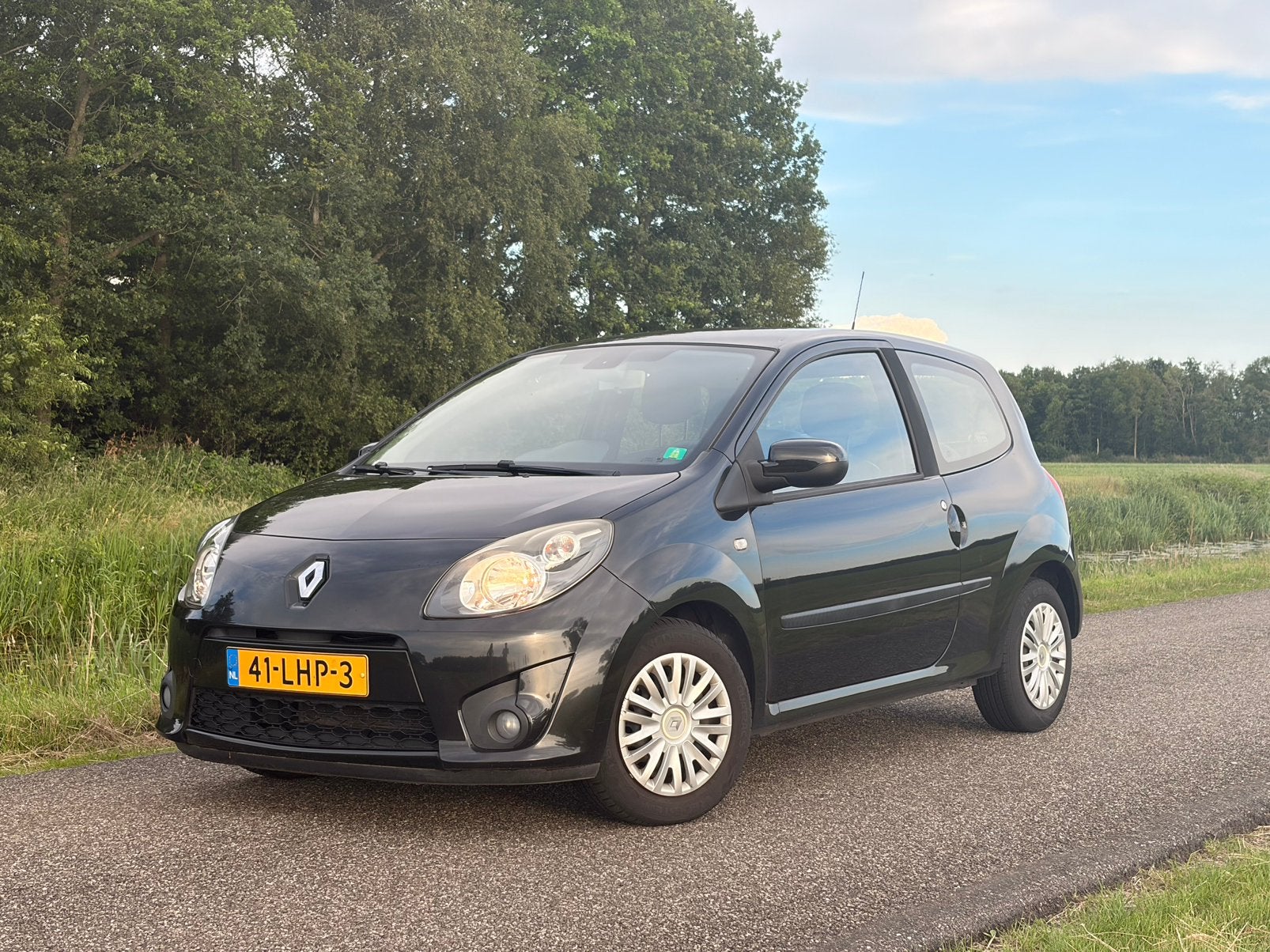 Renault Twingo 1.2 16V 2010 Zwart, Auto's, 839 kg, Twingo, 4 cilinders, 4 stoelen